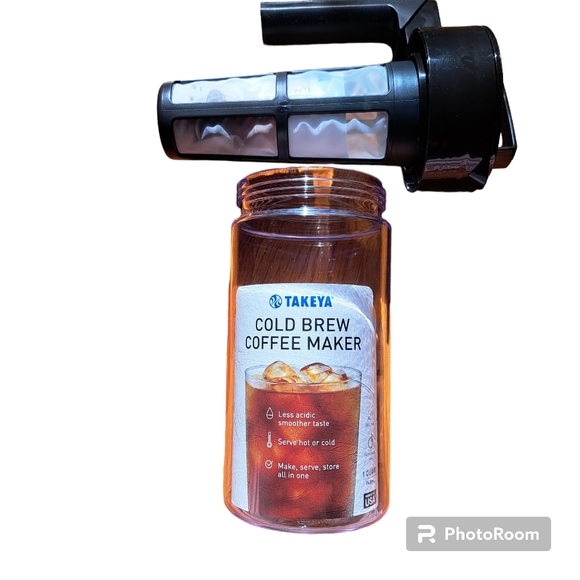 Takeya 10310 1 Quart Cold Brew Coffee Maker -Black Lid Pitcher - Picture 7 of 7